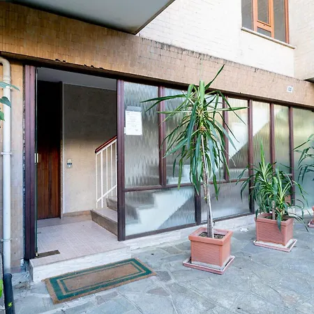 Guesthost - Seaview Terrace Mini Flat * San Remo