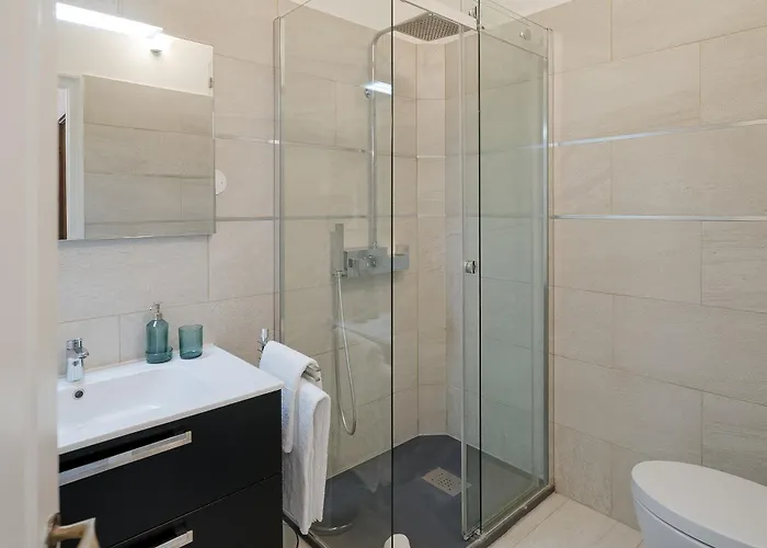 Apartamento Guesthost - Seaview Terrace Mini Flat San Remo