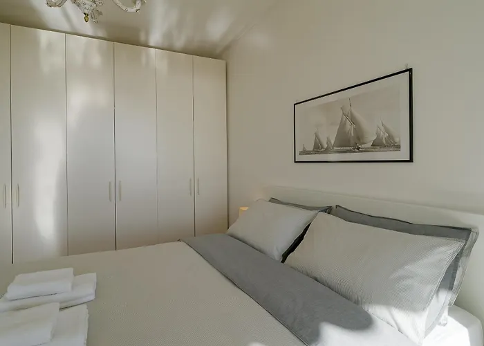 Guesthost - Seaview Terrace Mini Flat San Remo