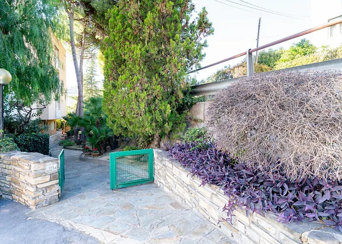 Guesthost - Seaview Terrace Mini Flat Apartamento San Remo